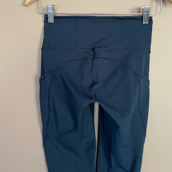 {Lululemon} Fast & Free Crop II Nulux 19" in Nocturnal Teal - Womens 4 - Picture 5 of 11